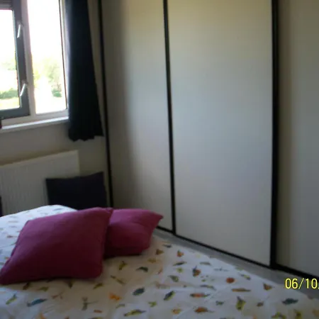 Vrijstaande Bungalow Van Particulier Op Bungalowpark De Zeven Heuvelen Holiday home Groesbeek