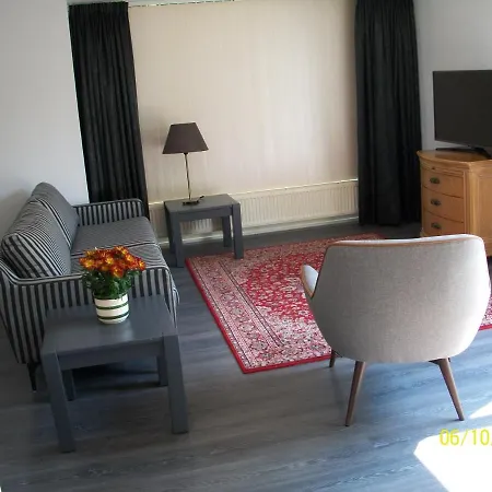 Vrijstaande Bungalow Van Particulier Op Bungalowpark De Zeven Heuvelen